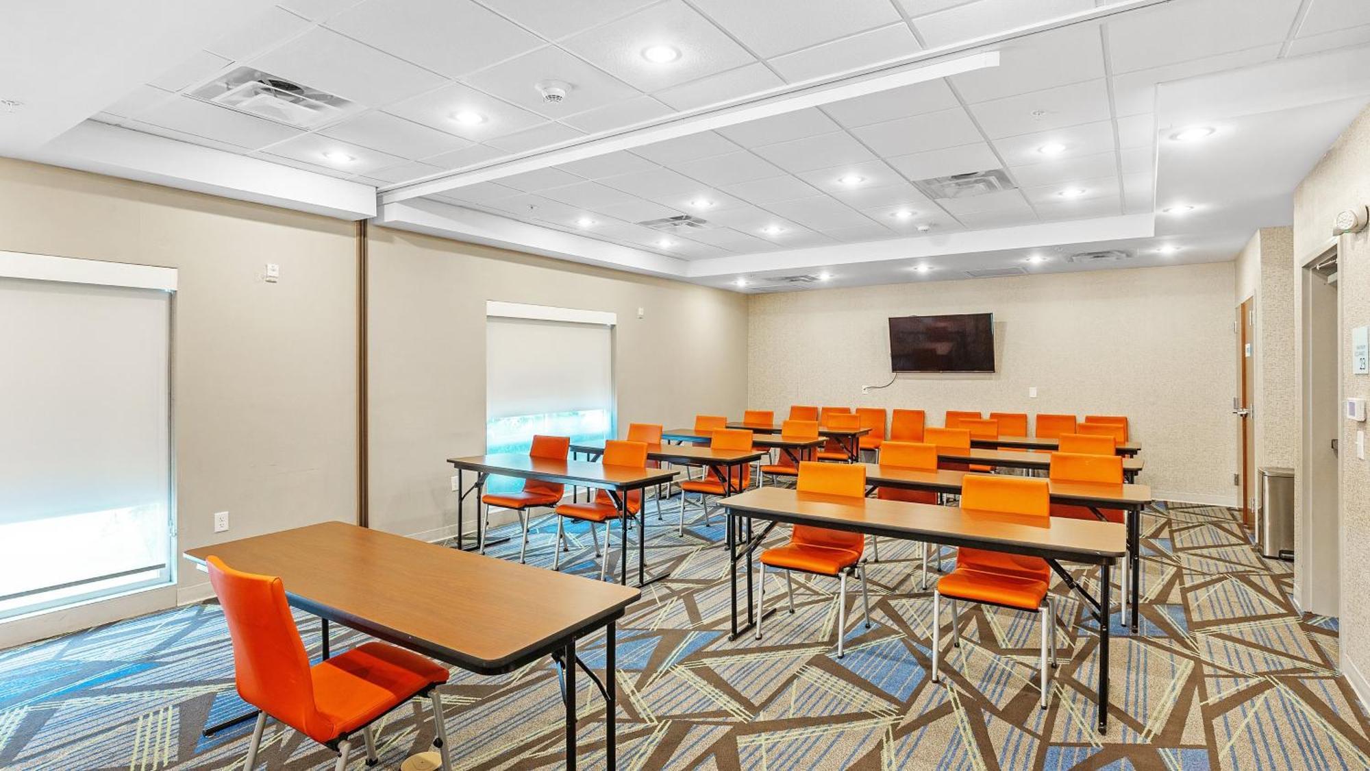 Holiday Inn Express & Suites Mobile - University Area By Ihg Kültér fotó