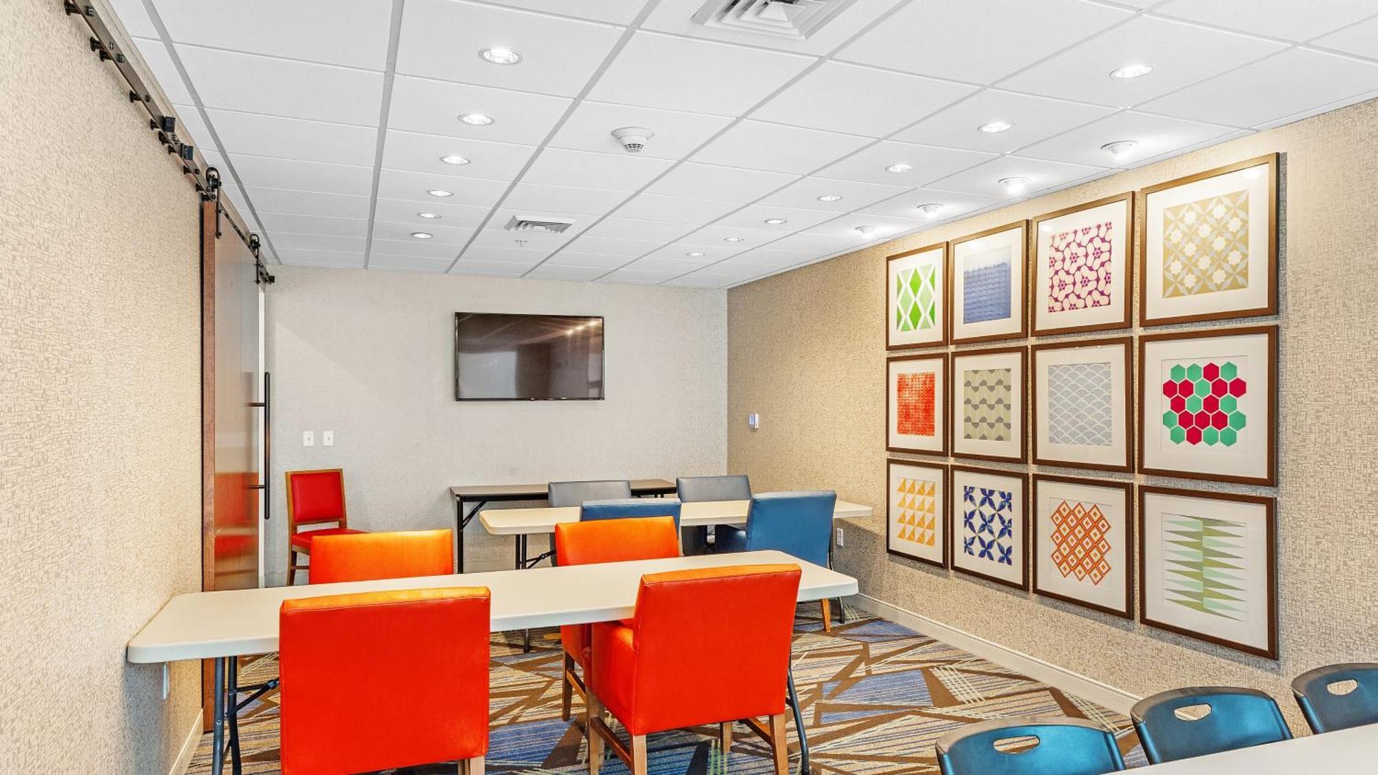 Holiday Inn Express & Suites Mobile - University Area By Ihg Kültér fotó
