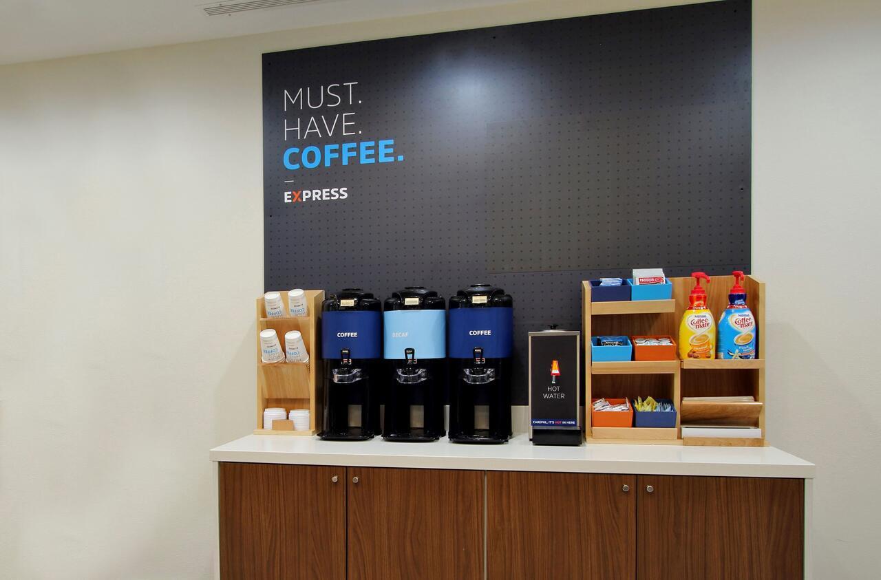 Holiday Inn Express & Suites Mobile - University Area By Ihg Kültér fotó
